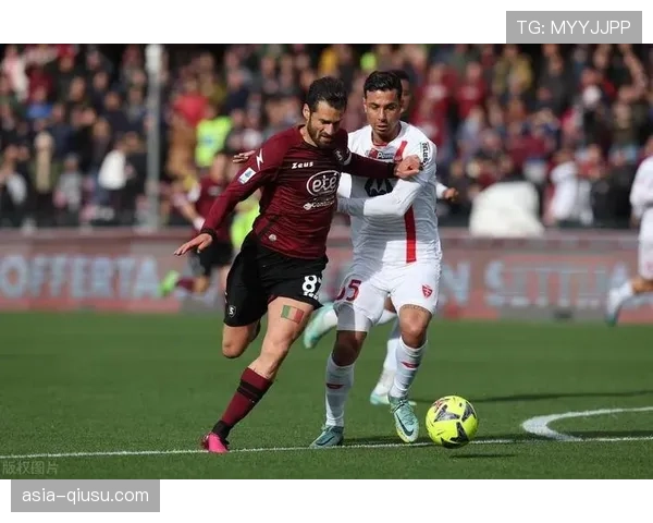 半场战报：罗马1-0领先萨勒尼塔纳，控球率占优但射正次数持平